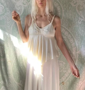 Vintage 1970s cream Maxi Dress ivory Layered Tiered Size 8 Wedding Bride bridal - Picture 1 of 13