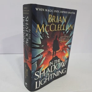 In the Shadow of Lightning ARC by Brian McClellan Hardcover 1st Ed 1st Print - Foto 1 di 4