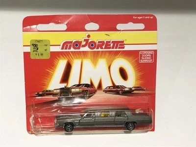 LIMUSINA MAJORETTE VINTAGE COMO NUEVA EN LA TARJETA  Foto 1 de 3