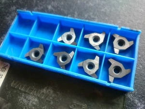 7 Valenite carbide grooving tips TNEB 33 NGL-40 VC2 ( TNEB33NGL40-7 sandvik ) - Picture 1 of 2