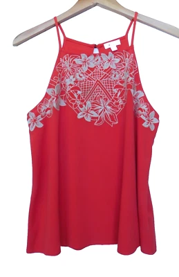 Sombra de ojos para mujer Top rojo mediano correa de espagueti bordado ojo de cerradura trasero Foto 1 de 4