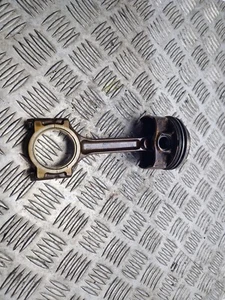 SMART FORTWO ENGINE PISTON & CON ROD 1.0 PETROL MK3 453 2014 - 2019 - Picture 1 of 11