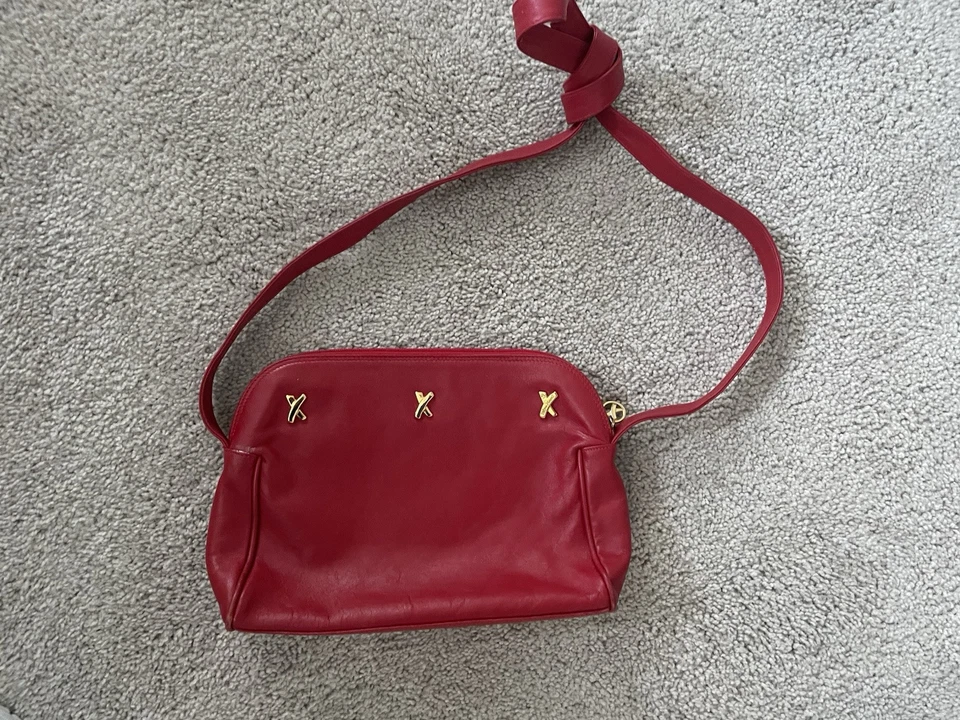 Cartera Bandolera Diseñadora Paloma Picasso Cuero Rojo Para Mujer Rara De Colección XXX Foto 1 de 4
