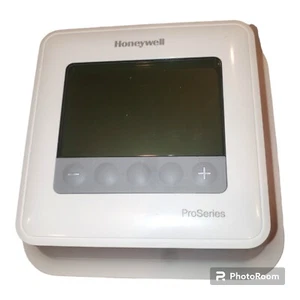 TH4110U2005Honeywell TH4110U2005/U T4 Pro Program Mable Thermostat, White - Picture 1 of 4