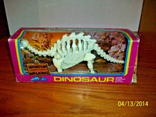 Vintage Wind-Up Walking Dinosaur in Box made in Hong Kong in very Good Condition
