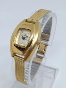 Liz Clairborne Women's 20 x 28 mm Gold Tone Tonneau Watch NEW BATTERY - Picture 1 of 9