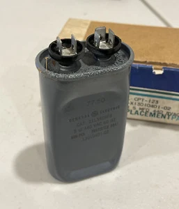 Condensador de ejecución Trane 21L3409FB 5uF, 60Hz, 440 VAC sin PCB (CPT-122) - Imagen 1 de 5