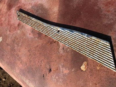 1962 Ford Galaxie 4-door sedan PS stainless above rear seat - Image 1 of 2