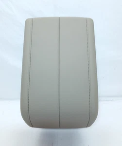 PO#26 Genuine OEM 2024-2025 Lincoln Nautilus Console Armrest R2TZ-5806024-AE - Picture 1 of 8