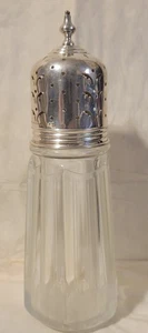 ANTIQUE VICTORIAN SUGAR SHAKER STERLING SLIVER TOP M21 CUT GLASS ENGLAND ๐ฅ๐ฅ๐ฅ - Picture 1 of 10