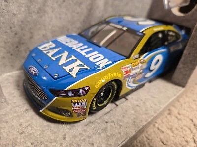 2015 Sam Hornish Jr 9 Medallion Bank 1/24 Lionel Nascar Diecast 1/169 - Image 1 of 4