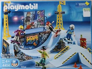 *NEW* Playmobil 4414 Skate Park, Half Pipe - Picture 1 of 2