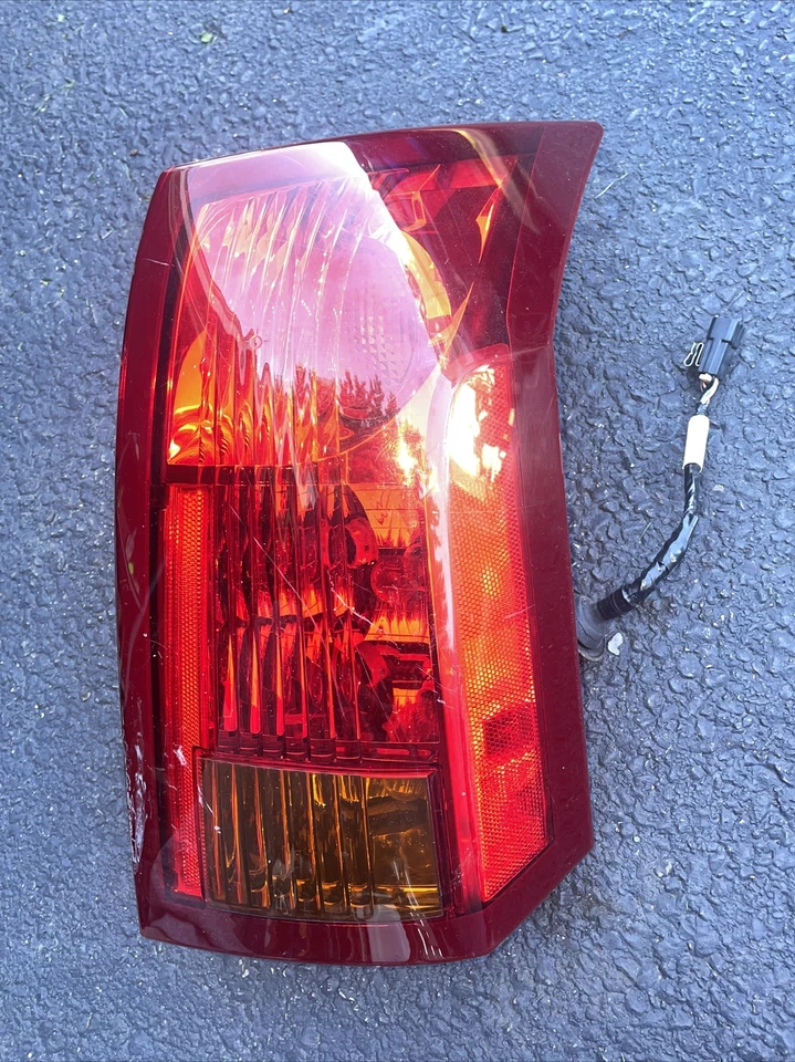 03 04 05 06 07 Cadillac CTS Passenger Side Tail Light Lamp OEM - Image 1 of 2