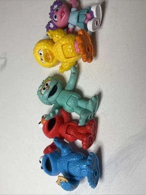 D5 Sesame Street Neighborhood Friends Poseable Figurines -Set Of 5 Missing Oscar - Image 1 of 4