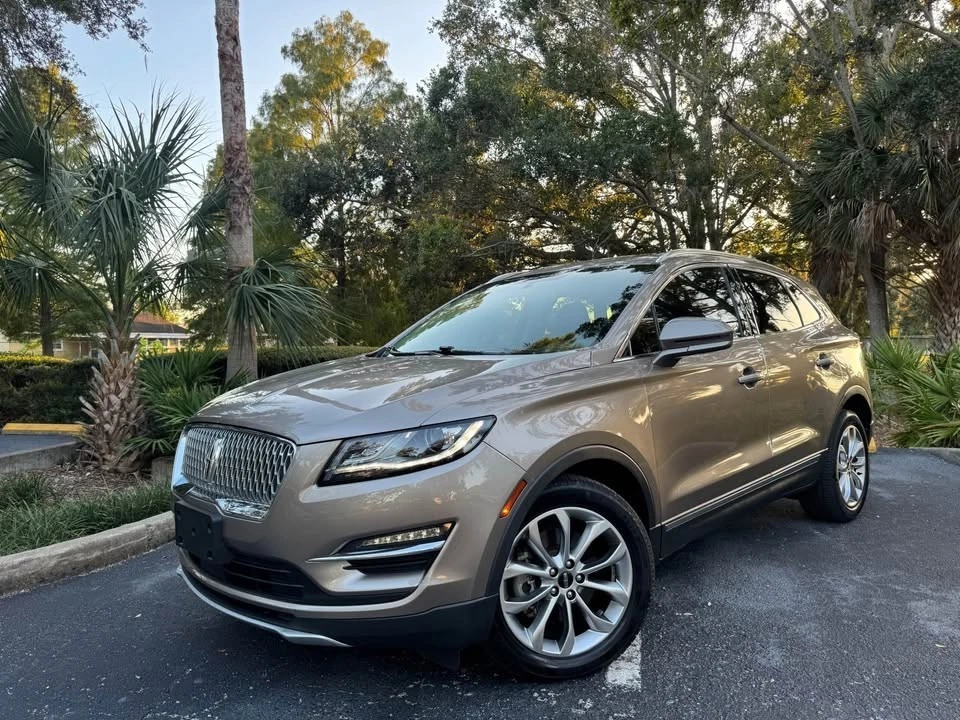 Lincoln MKC Select 2019 ¡48 k millas! Foto 1 de 4