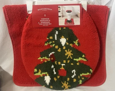 Juego de 2 alfombras contorno de árbol de Navidad y tapa de inodoro Wondershop Foto 1 de 3