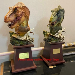 2 pezzi Dam Toys MUS001A B Statua T-Rex Busto Figure Collezione Serie Dinosauro   - Foto 1 di 8