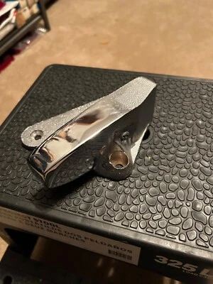 Nuevo de Lote Antiguo Ford Gran Torino Station Wagon Puerta Trasera Bisagra Cierre C9ab-7143090-A 1969 Foto 1 de 4