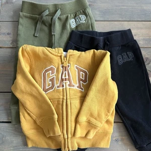 Felpa con cappuccio bambino Gap bambino ragazzo set 12-18 mesi rosso - Foto 1 di 11