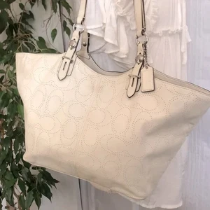 COACH POPPY perforated logo design large tote bag satchel silver hardware - Picture 1 of 16