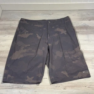 Oakley Take Shorts 2.5 Mens 34 Black Camo Performance Golf Outdoor Casual - Picture 1 of 6