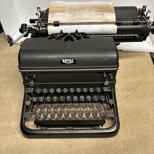 Royal Touch Control Typewriter 1940’s. Good Condition - Picture 1 of 24