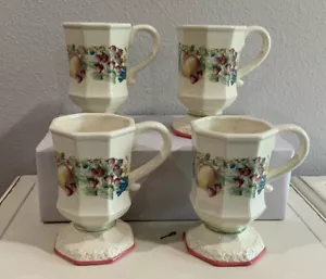 Lote de 4 tazas de café con pedestal con patas Avon Sweet Country Harvest de colección - Imagen 1 de 6