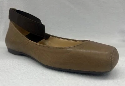 Jessica Simpson Feminino Mandalaye Ballet Plano, Café, 7-1/2 M, Novo Na Caixa - Imagem 1 de 4