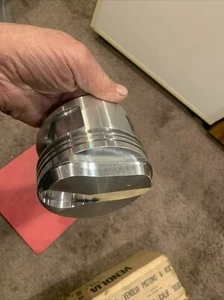 VENOLIA PISTONS 4.325 VENOLIA 427 Closed Chamber Corvette 435 CHEVY NOS NIB - Picture 1 of 10