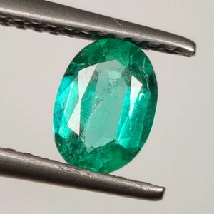 certified0.65 CT - Natural Zambian Emerald Oval Cut Nice Luster Green Gem - 7436 - Picture 1 of 2