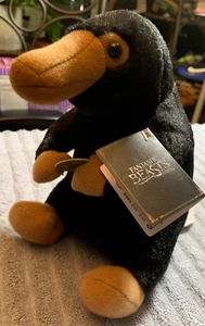 Peluche Wizarding World Fantastic Beasts Baby Niffler 7" Nuevo con etiqueta y moneda - Imagen 1 de 3