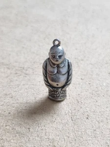 Sammlerstück Buddha Figur Buddhismus Metall Charm Anhänger 14 mm x 31 mm - Bild 1 von 8