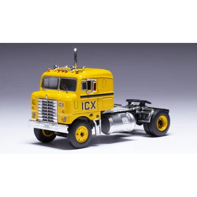 KENWORTH BULLNOSE 1950 WHITE 1:64 Ixo Model Camion Modellino Nuovo - Immagine 1 di 2