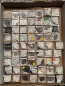 Systematik Mineralien - seltene Mineraliensammlung 63 Stück - Picture 1 of 1