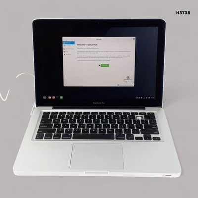Apple MacBook Pro A1278 13" 2010 Core 2 Duo 4GB RAM 250GB HDD Linux Mint - Image 1 of 4