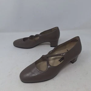 Trotters Tan Taupe Jaime Leather Criss Cross Pumps Almond Toe Heels Size 5.5 - Picture 1 of 11