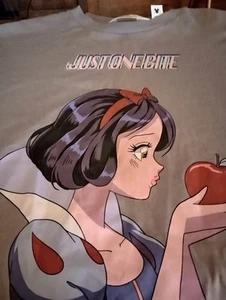 Disney Snow White Shirt. Size Medium - Picture 1 of 4