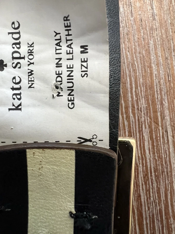 Cinto de couro Kate Spade New York tamanho médio - Imagem 1 de 4
