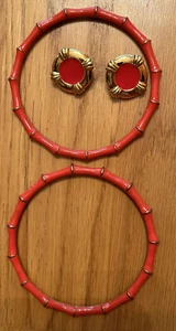 Vintage red Enamel bangle bracelets and gold tone red clip on earrrings. - Picture 1 of 4