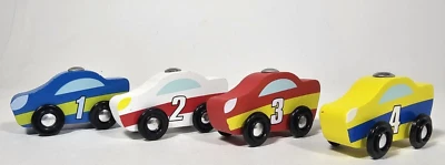 Juego de repuesto de cargador de coche de carreras de madera Melissa and Doug 1-4 rojo azul blanco amarillo Foto 1 de 4