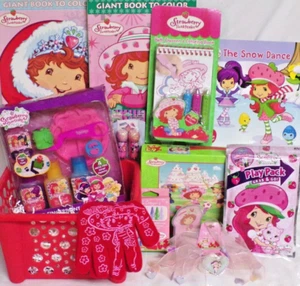 NEW strawberry shortcake KIDS TOY GIFT BASKET CHRISTMAS PLAY SET BOOK BATH LOT - Picture 1 of 1