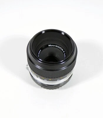 Lente Nikon Micro-NIKKOR-P automática f/3,5 55 mm con montaje Nikon F [Excelente] Foto 1 de 4