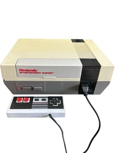 Console Nintendo NES originale con cavi, controller e 9 giochi LEGGI DESCRIZIONE - Foto 1 di 13