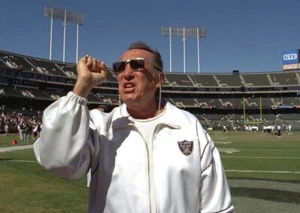 AL DAVIS OAKLAND RAIDERS 8X10 GLOSSY PHOTO PICTURE IMAGE #3 - Picture 1 of 1