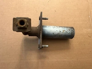 BMW E30 Plastic Bumper Rear Shock Mount 1959128 325is 325i 318i 318is - Picture 1 of 9