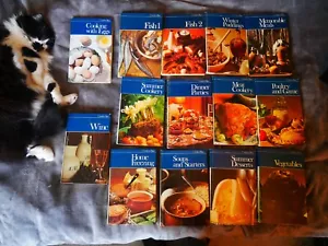 Cordon Bleu - seventies cookbooks by BPC, set of fourteen volumes - Picture 1 of 19