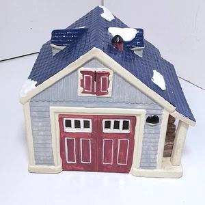 Department 56 Snow Village Single Car Garage Lighted Accessory #50914 - Picture 1 of 11