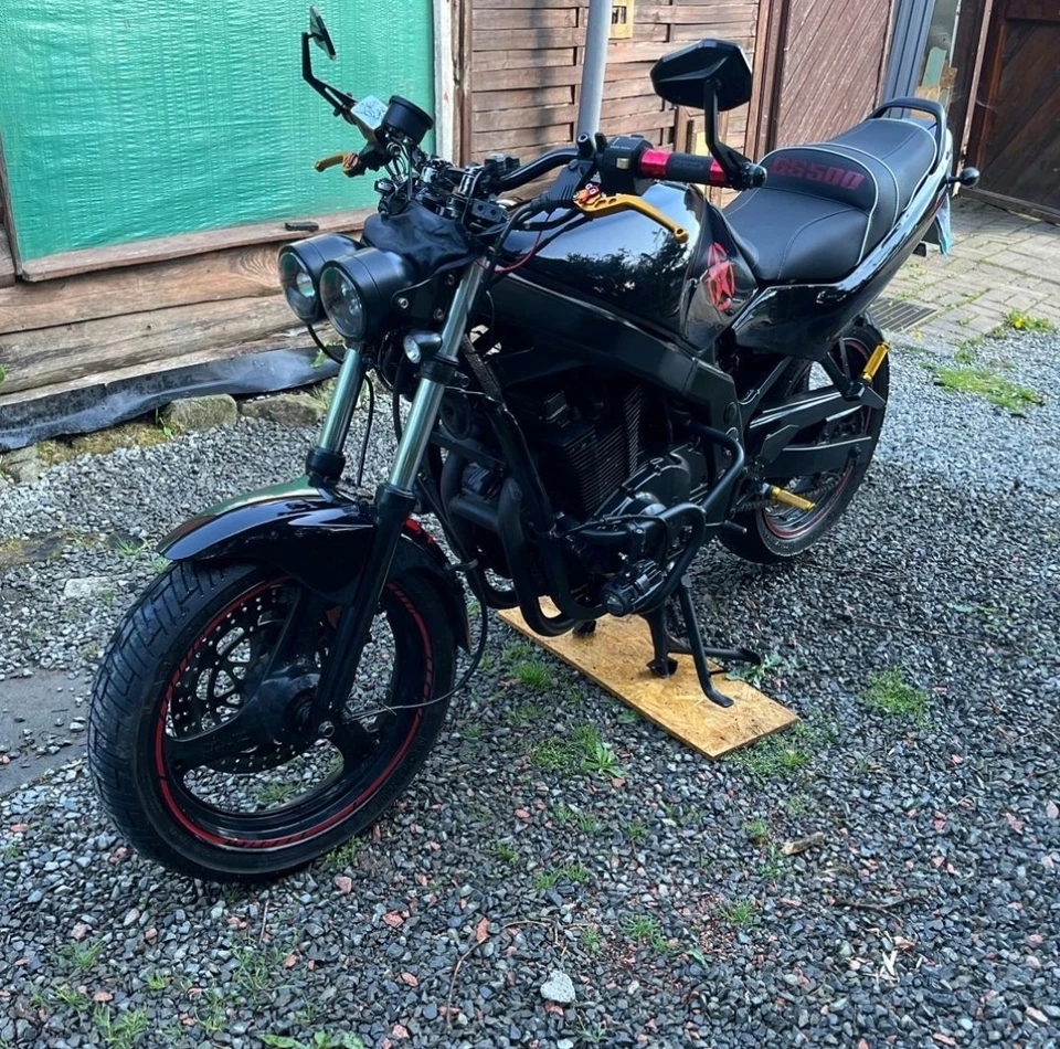 Susuki GS500 GM 51 B Motorrad - Bild 1 von 4