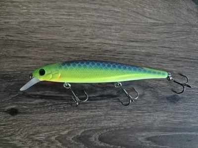 Illex MAG Squad 115 F  Jackall Wobbler Jerkbait Zander Hecht Köder - Bild 1 von 3