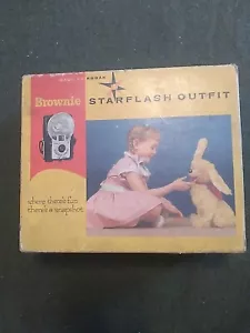 Kodak Brownie Starflash Outfit Box And Camera Untested - Picture 1 of 5